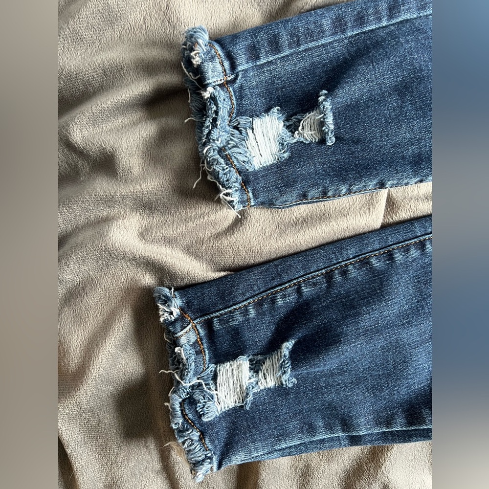 KanCan High-Rise Distressed Blue Skinny‎ Denim Jeans - Picture 5 of 8